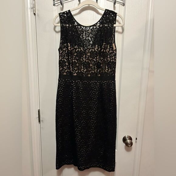 BCBG Maxazria Alice Dress black crochet lace overlay size 10 EUC back zip - Picture 1 of 16